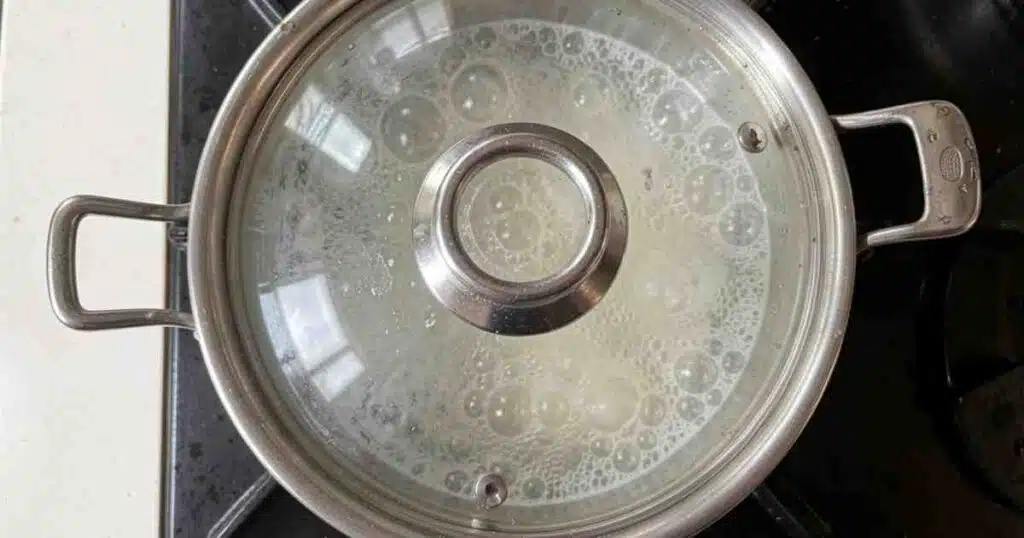 How Glass Lids Affect Heat Retention