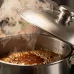 Stockpot Lid Weight: Why Heavy Lids Improve Stock Concentrate